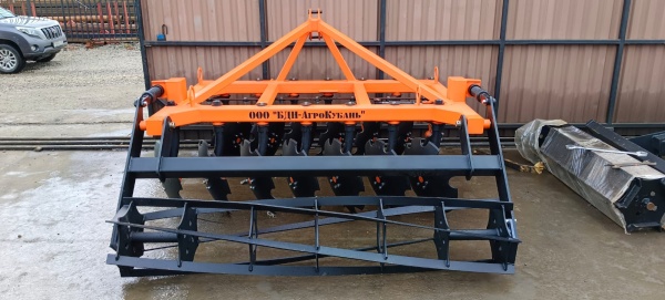 Борона дисковая навесная БДН 2,4х2Н с амортизаторами катка, 14 рабочих органов купить в Саратове – «БДН-АгроКубань», 2