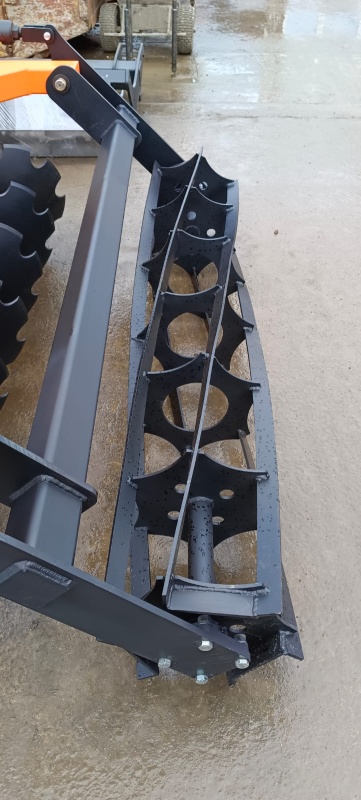 Борона дисковая навесная БДН 2,4х2Н с амортизаторами катка, 14 рабочих органов купить в Саратове – «БДН-АгроКубань», 7