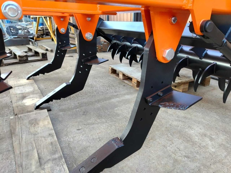 Плуг чизельный навесной ПЧН-2,1Н с зубчатым катком купить в Саратове – «БДН-АгроКубань», 6