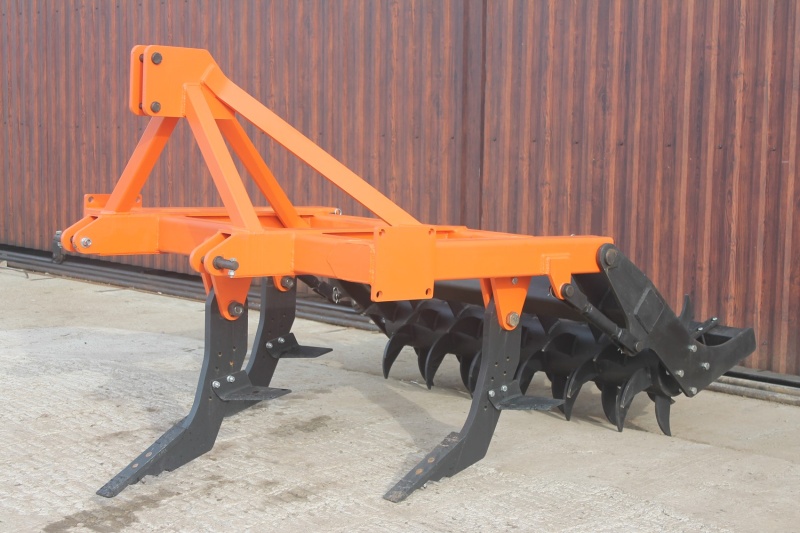 Плуг чизельный ПЧН-1,6 с зубчатым катком купить в Саратове – «БДН-АгроКубань»