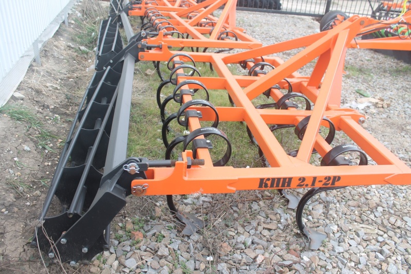 Культиватор универсальный марки КПН 2,1-2Р, 11 рабочих органов купить в Саратове – «БДН-АгроКубань», 2