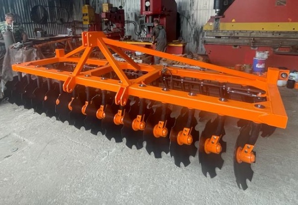 Борона дисковая навесная БДН 4х2Н, 26 рабочих органов купить в Саратове – «БДН-АгроКубань», 3
