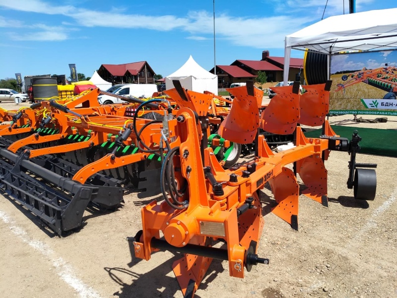 Плуг навесной оборотный 3/35+1 купить в Саратове – «БДН-АгроКубань», 6