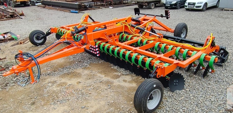 Лущильник мульчировщик дисковый прицепной «АВРОРА» ЛД-7Б, 56 рабочих узлов купить в Саратове – «БДН-АгроКубань»