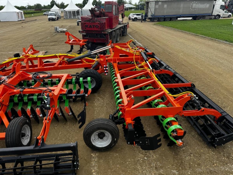 Лущильник мульчировщик дисковый прицепной «АВРОРА» ЛД-8Л (евро-складывание) ЛАФЕТ купить в Саратове – «БДН-АгроКубань», 3