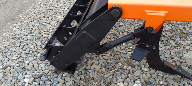 Плуг чизельный ПЧН 1,6 с планчатым катком купить в Саратове – «БДН-АгроКубань», 6