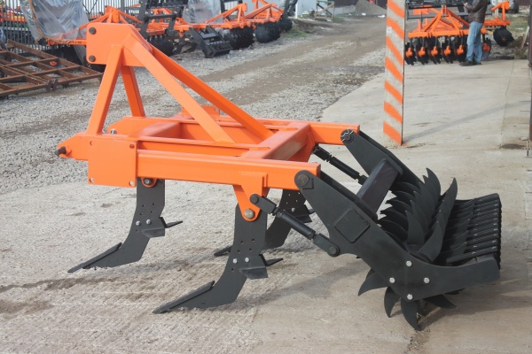 Плуг чизельный ПЧН-1,6 с зубчатым катком купить в Саратове – «БДН-АгроКубань», 4